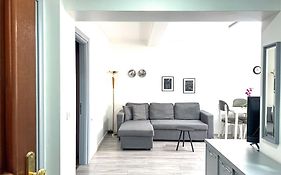 City Center 2Br Apartment